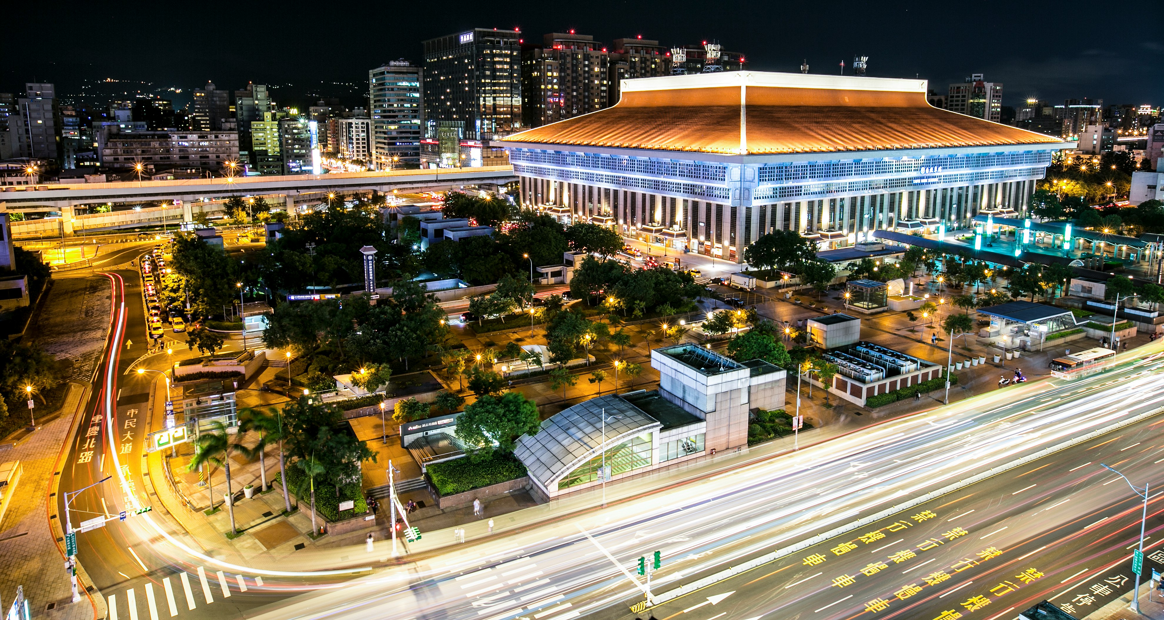 time-lapse photography of city